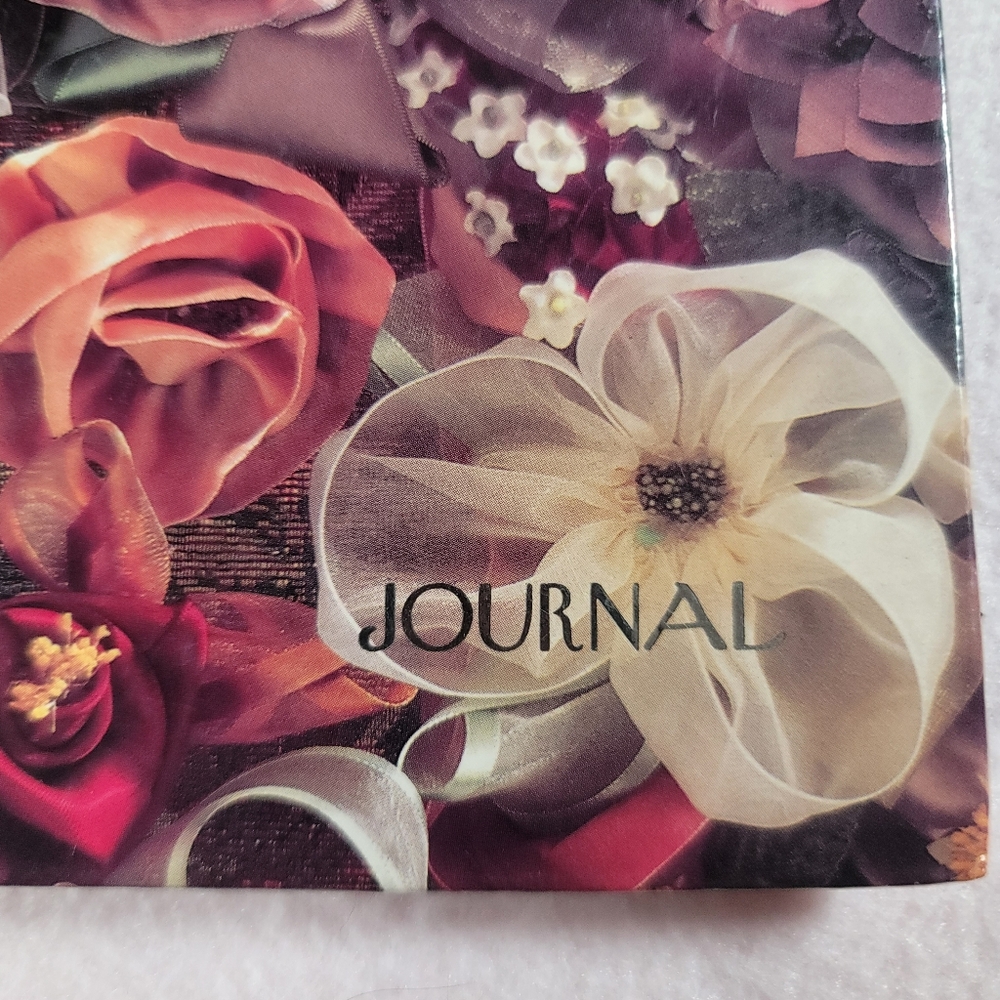 0788. Floral Design ~ Lockable ~ Journal w/Key